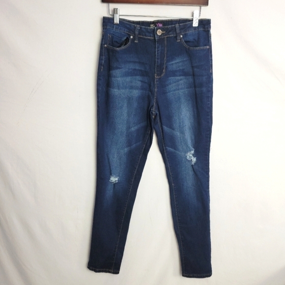 YMI size 13 Distressed Skinny Jeans - Picture 1 of 7